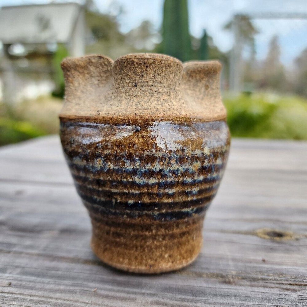 Mid Century Modern MCM Bud Vase Design Studio Pottery Clay Pot Artist Signed